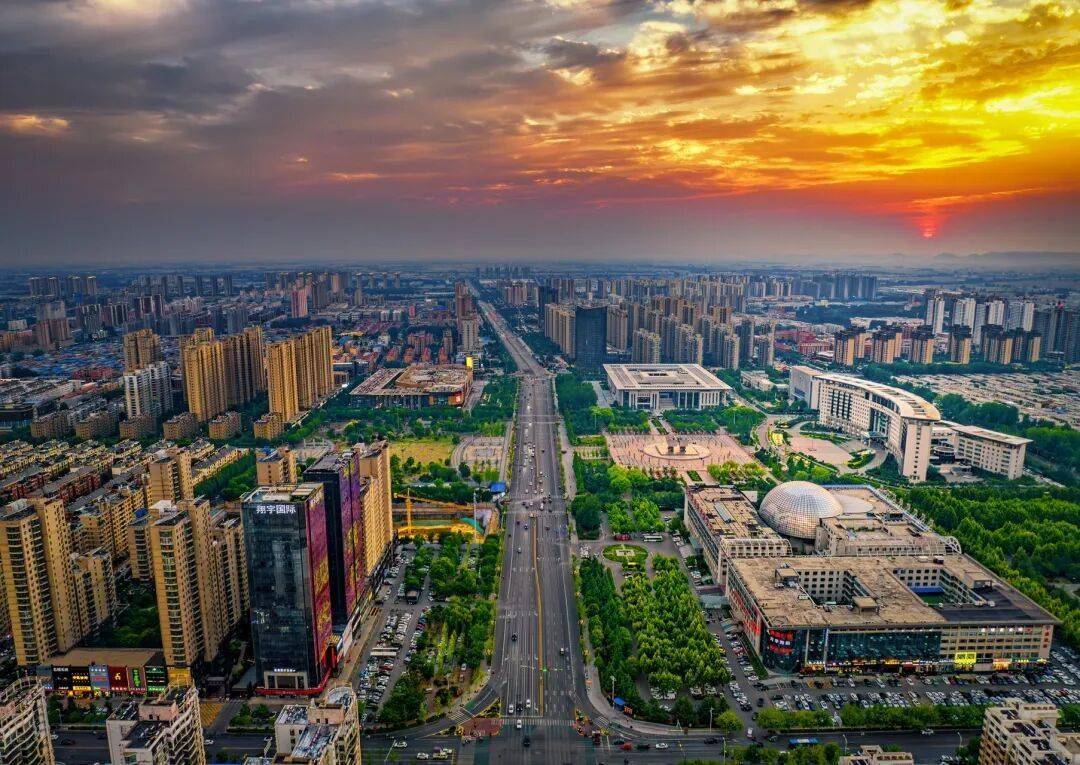 善國南路提升、鐵路物流基地、世茂廣場開業...滕州的2026