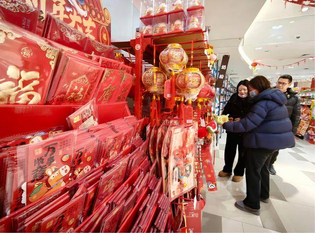 從貨架蔓延到餐桌 年味消費在超市中釋放