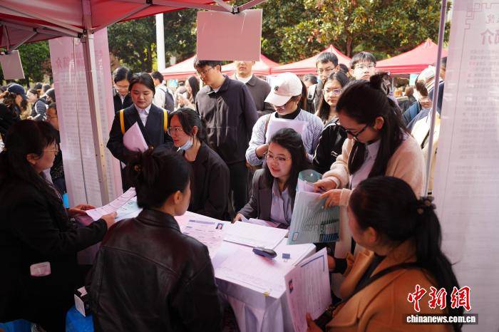 雲南省舉辦醫藥類高校畢業生中醫類專場招聘會